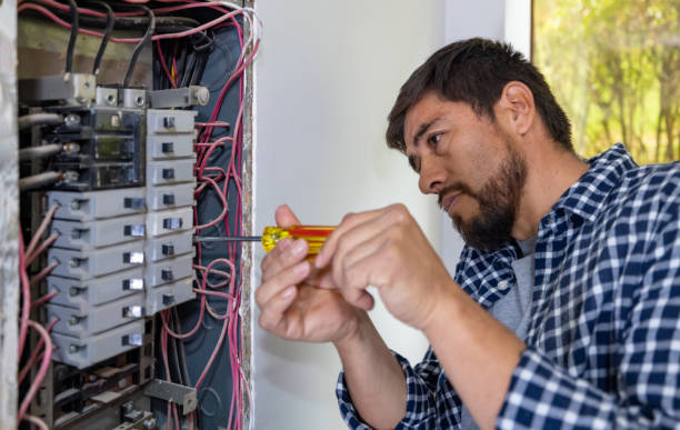 Best Local Electrician Companies  in Kentland, IN